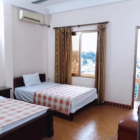 Nha Nghi Thanh Tam Hotell Ha Long Eksteriør bilde